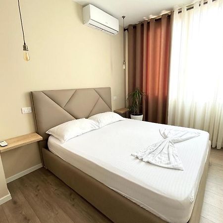 Belix Seaview Apartments Durres Bagian luar foto