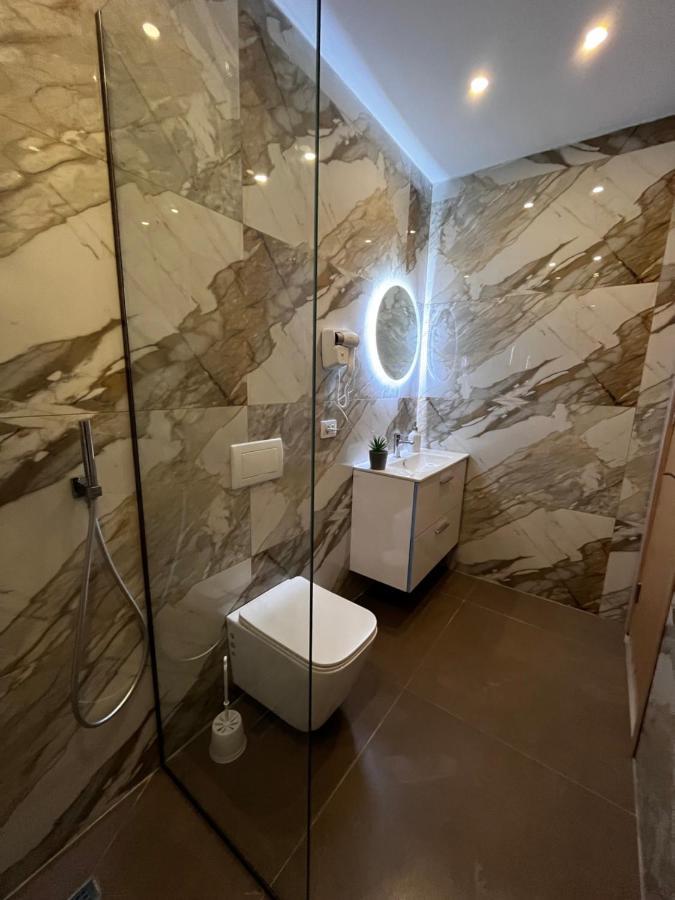 Belix Seaview Apartments Durres Bagian luar foto