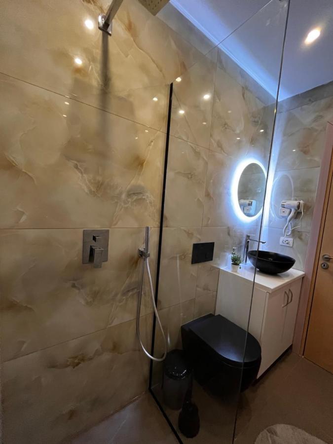 Belix Seaview Apartments Durres Bagian luar foto