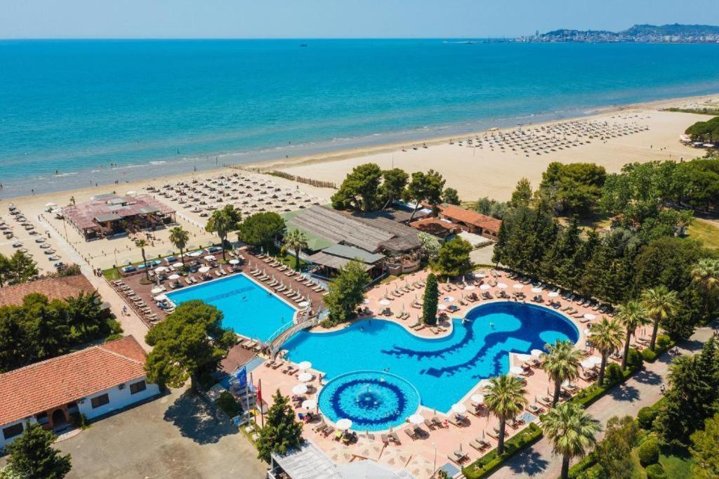 Belix Seaview Apartments Durres Bagian luar foto