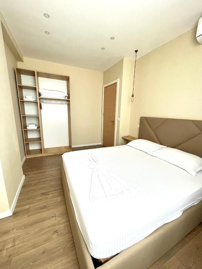 Belix Seaview Apartments Durres Bagian luar foto